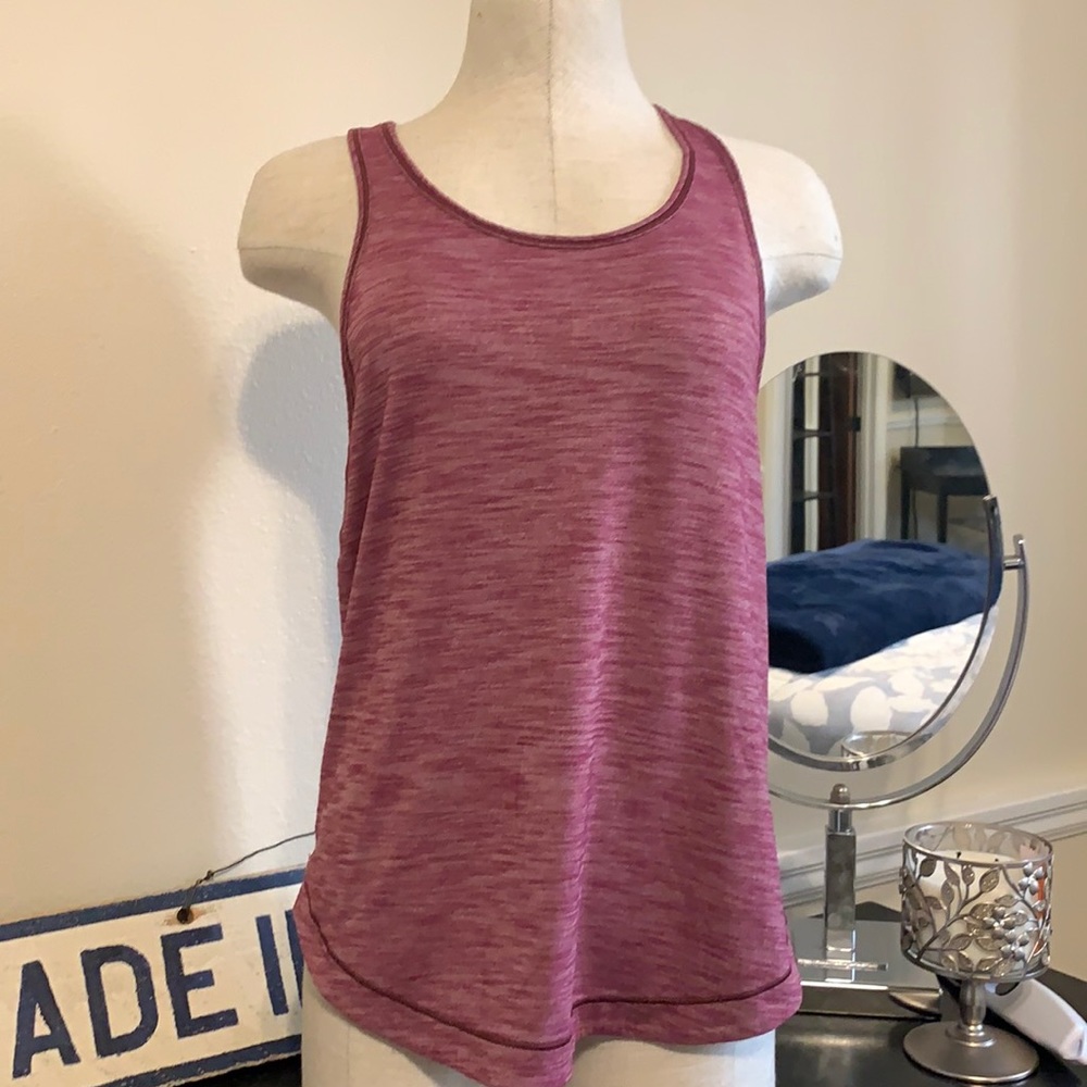 Lululemon burgundy tank, size 6 (no tags)
